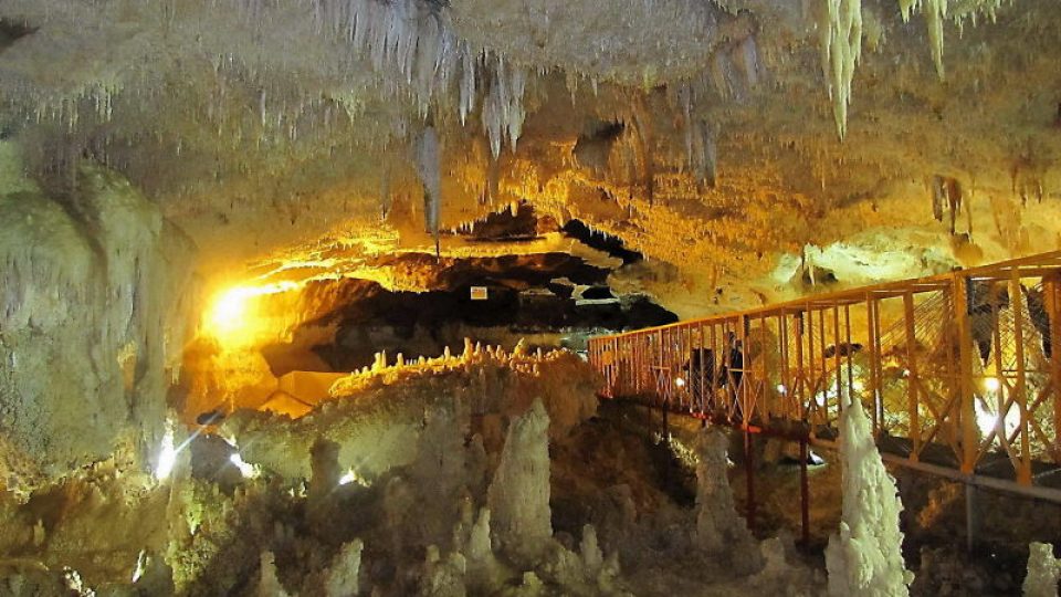 Katale khor cave Kermansha